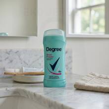 Degree Women Sheer Powder 48H Odor Protection Deodorant Stick 2.6oz / 74g Pack Of 4 - 多樣化香型 - 查看 4