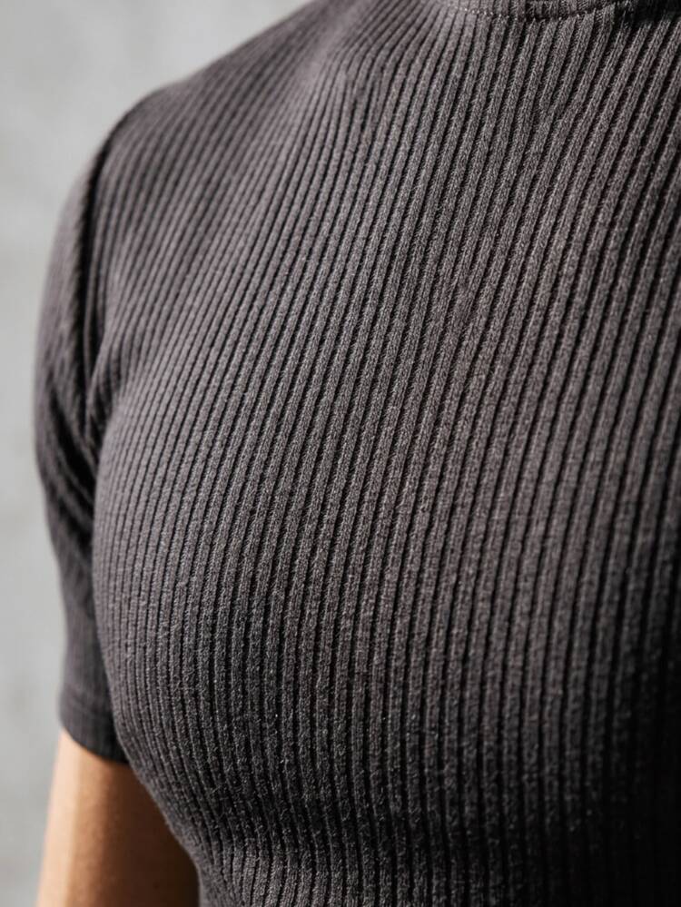 Kit 2 Men's Slim Fit Ribbed T-Shirt, American Style Blouse - Tight Fit - Blanco y Negro - Añade 7