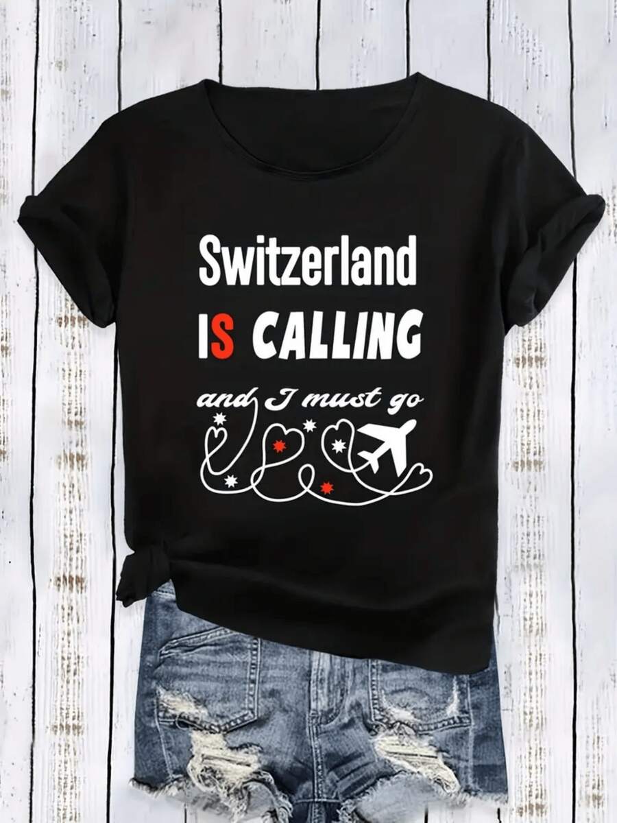 Avión con corazones y estrellas simbolizando el deseo de viajar a Suiza y la llamada de la aventura camiseta de mujer casual moderna - Negro - Ver 1