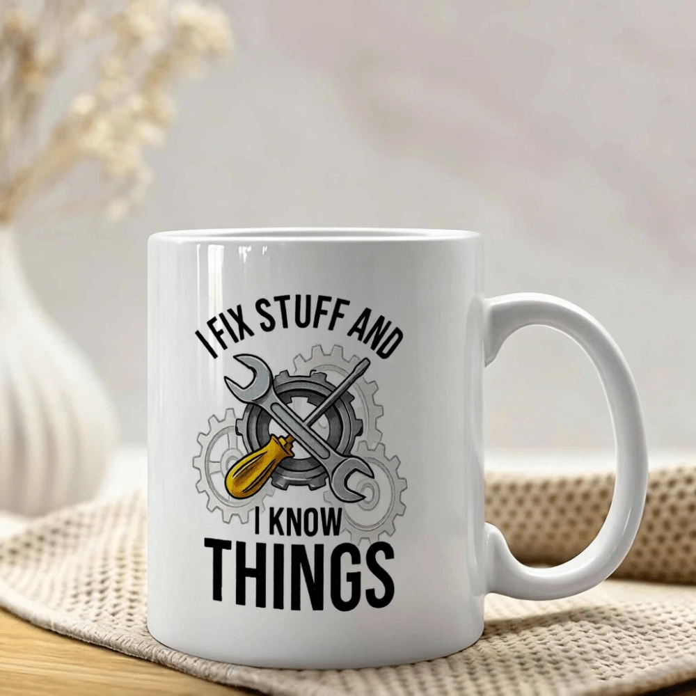 Taza de cerámica con diseño "Arreglo cosas y sé cosas", con engranajes y herramientas para manitas. Taza de regalo de cumpleaños asequible. Apta para lavavajillas. - Blanco - Ver 1