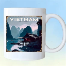 Taza de cerámica con paisaje de la bahía de Ha Long, Vietnam. Taza de café con estética vintage, ideal para el té, decoración del hogar o la oficina. Apta para lavavajillas. 140 g. - Blanco - Ver 6