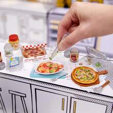 MGA Entertainment Make It Mini 食物餐廳系列 3 壽司餐廳套裝迷你收藏品 - MGA's Miniverse、盲盒、DIY、手工藝、樹脂玩偶、仿真食物、不可食用、收藏家(隨機) - 彩色 - 查看 8