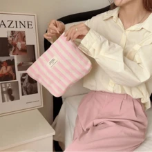 Pink Vertical Striped Pattern Makeup Bag, Durable Large Capacity Storage Bag, Multi-Functional Toiletry Bag, Lipstick Makeup Brush Cosmetic Storage Bag, Ideal Valentine's Day Gift For Women, Essential Makeup Bag For Vacation And Travel - Watermelon Pink - View 2