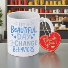 Taza de café de cerámica con cita motivacional y mensaje positivo. Apta para lavavajillas. Diseño minimalista y estético. Regalo de cumpleaños asequible. Taza de té. - Blanco - Ver 6