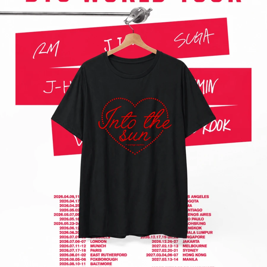 Playera de uso diario con ilustración frontal moderna ideal para la temporada de calor.B-T-S T-shirt - Negro - Ver 1