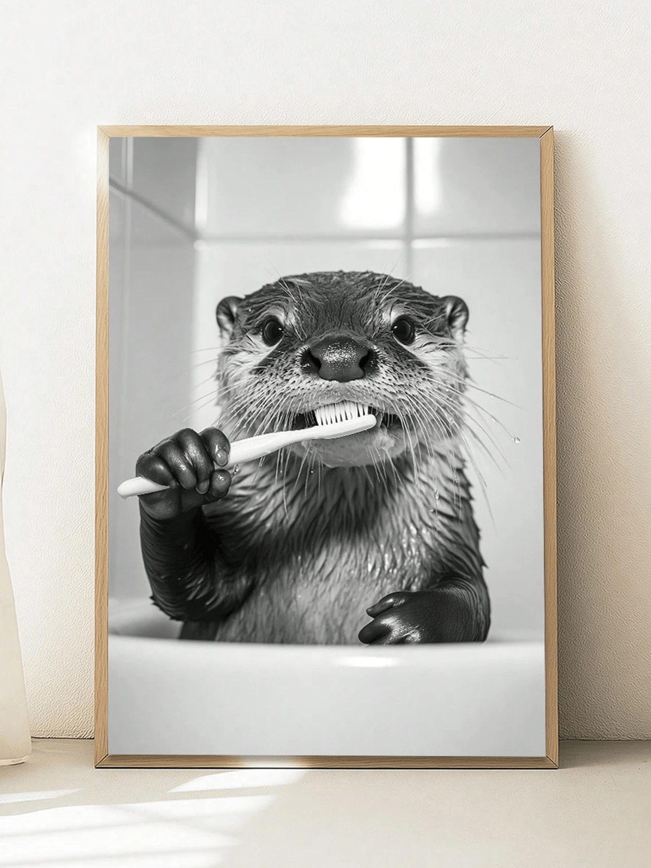 1 pieza Arte de pared en lienzo enmarcado, diseño divertido de nutria cepillándose los dientes, arte de pared vintage para baño, decoración de pared minimalista, arte moderno, decoración moderna para el hogar, decoración de pared para sala de estar, obra de arte, decoración de habitación, decoración de dormitorio, decoración de baño, decoración del hogar, decoración de oficina, póster vintage, decoración de comedor, arte estético, regalo para amigos, regalo de inauguración de casa, decoración de fiesta - Multicolor - Ver 1