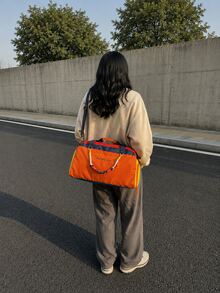 New Colorblock Fabric Travel Bag, Fashionable Patchwork Design Eye-Catching And Versatile, Lightweight Durable And Energetic. Large Capacity Space Can Easily Store Clothes, Shoes, Toiletries, Sports Equipment And Other Personal Items, Supports Hand-Carry, Shoulder, Crossbody Multiple Carrying Methods. Suitable For Fitness Sports, Short Trips, Weekend Outings, Business Trips, Campus Commuting And Other Multiple Scenarios. - Multicolor - View 4