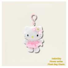 SANRIO 三麗鷗官方 Hello Kitty 絨毛配件－適合裝飾包包與鑰匙圈，是日常穿搭、通勤、旅行、派對或送禮的絕佳選擇 - 彩色 - 查看 10
