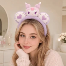 MINISO Sanrio Kuromi 1入 紫色絨毛 SPA 洗臉髮帶 可愛柔軟 洗臉化妝護膚美容髮箍 - 淡紫色 - 查看 2