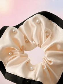 Miniso Pearl Decor Contrast Trim Satin Scrunchie 1Pc Stretchy Lightweight Comfortable For Women Daily Party Gift - Style1 - View 2