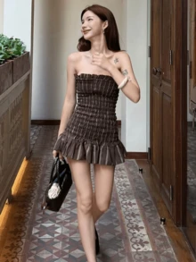 女士性感无肩带紧身迷你连衣裙，露背喇叭下摆针织面料派对连衣裙 - 棕色 - 查看 4
