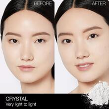 Nars 光感反射散粉 #Crystal (極淺至淺色) 11g/0.38 Oz | 透亮遮瑕 | 瑩亮妝效 | 不致痘、不堵塞毛孔 | 適合所有膚質 | 無反光 | 長效持妝 | 控油不卡粉 - Crystal - 查看 3