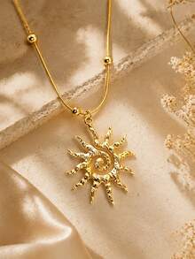 1pc Women 18K Gold Plated Stainless Steel Swirl Sun Pendant Necklace - Gold - View 1