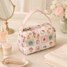 MINISO Sanrio Hello Kitty 絎縫旅行盥洗包 大容量化妝收納袋 附手把 護膚品收納袋 - 彩色 - 查看 1