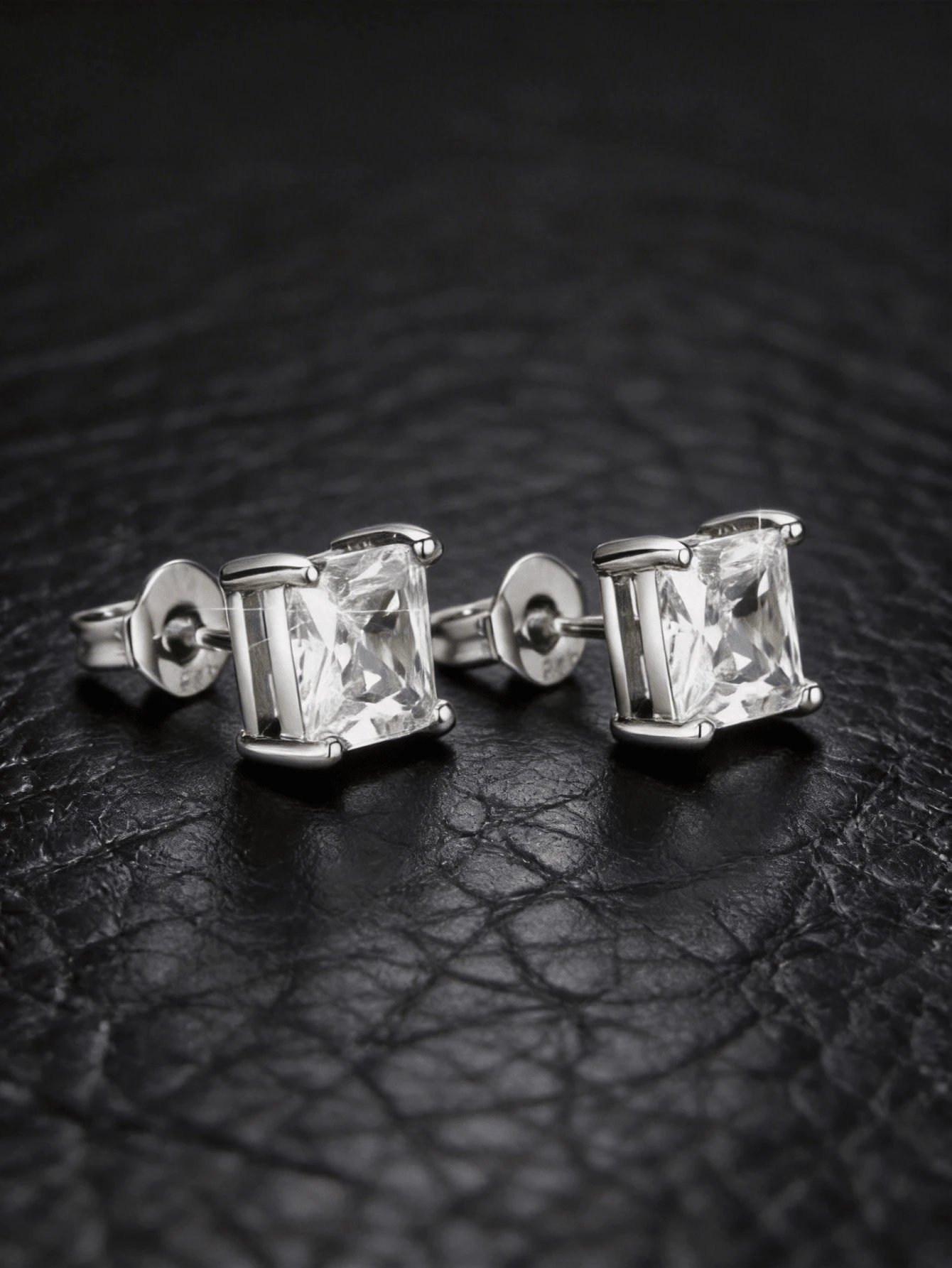 2 peças brincos de botão estilo hip-hop com strass para homem, brincos geométricos de moda com diamante quadrado de 4 garras - Prata - Ver 1