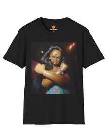 Camiseta Unisex Black Beauty Queen Softstyle, Camiseta con Corona Afroamericana, Camiseta Empoderadora, Camiseta Afrocentrica, Africana - Blanco - Ver 1