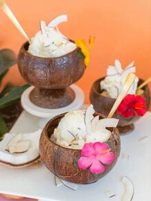 Set Gelas Tempurung Kelapa yang Dipoles, Cocok untuk Pesta Bertema Hawaii - Gelas Tempurung Kelapa yang Dapat Digunakan Kembali, Cocok untuk Makanan Penutup dan Es Krim, Sempurna untuk Dekorasi Pernikahan, Pesta Wisuda, dan Pesta Kolam Renang Musim Panas - Beraneka warna - View 5
