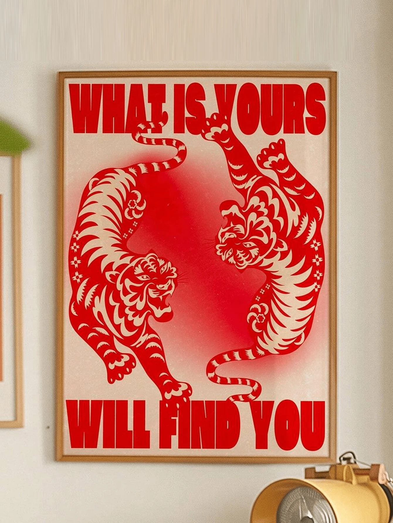 1幅40*50厘米帆布墙画，带框，70年代复古风格老虎图案励志海报，精美艺术品，红色墙面装饰，时尚艺术印刷品，复古海报，艺术品，复古海报，客厅装饰，生日/毕业礼物 - 彩色 - 查看 1