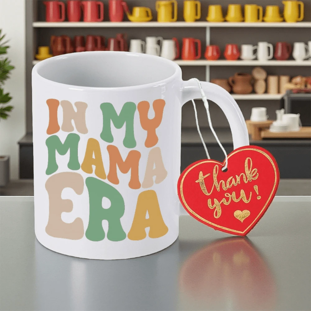 Taza de café de cerámica con estampado retro "In My Mama Era" Taza de café estética para regalo de mamá Taza de café minimalista estética de gres Regalo de cumpleaños original - Blanco - Ver 1