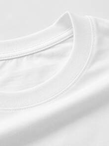 Women's White T-Shirt With A Black Cat Face Print With Big Eyes, Cute Kawaii Animal Style, Short Sleeves, Round Neck, Casual For Everyday Wear, Summer And Spring Gift - 黑色 - 查看 4