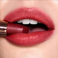 [ 1.1g ]CT Charlotte Tilbury Lipstick Sample, Modern Matte Smooth Pigmented Long-Lasting Portable Versatile Popular Shade Lip Balm - Jalan Tanpa Rasa Malu - 1,1g - View 4