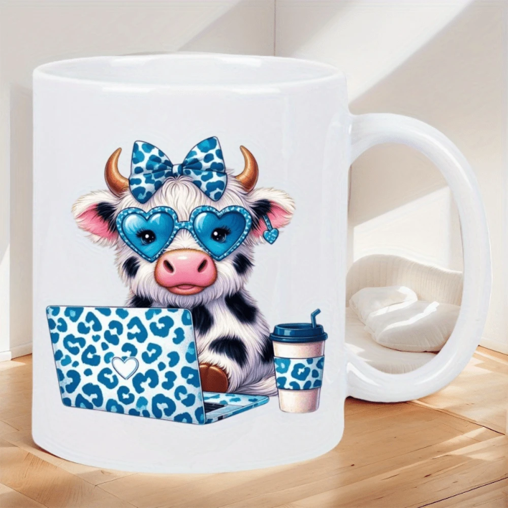 Taza de cerámica con diseño de vaca adorable y laptop. Taza de cerámica estética minimalista. Apta para lavavajillas. Idea de regalo de cumpleaños asequible. - Blanco - Ver 1