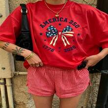 Heartfelt Daily Casual Graphic T-Shirt 100% Cotton Oversized Soft Breathable Casual Crewneck Short Sleeve Top Cute Aesthetic Red Checkered Shorts Street Style Fashion Lovers Casual Wearer - Rojo - Ver 19