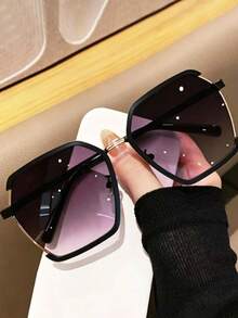 1 Stück elegante Damen-Modegläser mit Farbverlauf, geeignet für Strandurlaub, Outdoor-Aktivitäten und Reisen, ideal für den täglichen Gebrauch und Business lässig im Herbst/Winter. Diese Brille verfügt über elegante Oversized quadratische Rahmen und zeigt einen modischen Stil. - Schwarz - Übersicht 1