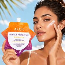 1入 SPF50 PA+++ 亮白防曬乳，輕盈臉部與身體防曬，含UV防護，保濕不油膩配方，幫助預防曬傷與暗沉肌膚，夏季戶外護膚，旅行裝 - 彩色 - 查看 4