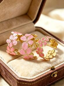 3 PIEZAS Pulseras de acero inoxidable para mujer con diseño minimalista de moda vintage elegante, forma de flor de plumeria/flor de cuatro hojas asimétrica, adecuadas para uso diario/fiesta/banquete nocturno/desplazamiento/té de la tarde/pueden ser un regalo festivo para seres queridos - Amarillo Oro - Ver 3