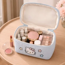MINISO Sanrio Hello Kitty 絎縫化妝包，可愛大容量化妝收納袋附手把，便攜旅行盥洗用品收納袋，適用日常化妝收納、宿舍、梳妝台、度假、返校禮物 - 彩色 - 查看 3