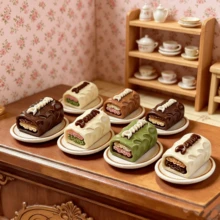 Miniatura de pan francés de chocolate de resina con glaseado falso de dibujos animados, mini comida de juego, dijes de pegamento de crema DIY para cabello, colgantes, fundas de teléfono, decoración de jardín, diorama, hogar, oficina, adornos de escritorio, coche, accesorios de fotografía, regalos de Navidad, Halloween y festivos - multicolor - Ver 3