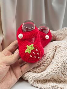 1雙嬰兒女童白色緞面鞋，草莓刺繡，珍珠鈕扣細節 - 紅色 - 查看 2