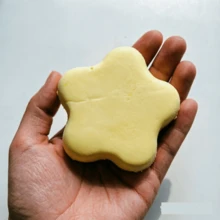 1個柔軟可愛幸運星捏捏樂玩具，高品質壓力緩解玩具，慢回彈，光滑舒適觸感，適合成人。(產品有麵包香味，表面微黏) 捏捏樂玩具，捏捏樂玩具，餃子捏捏樂玩具，捏捏樂玩具，Melojoy 捏捏樂 - 彩色 - 查看 3