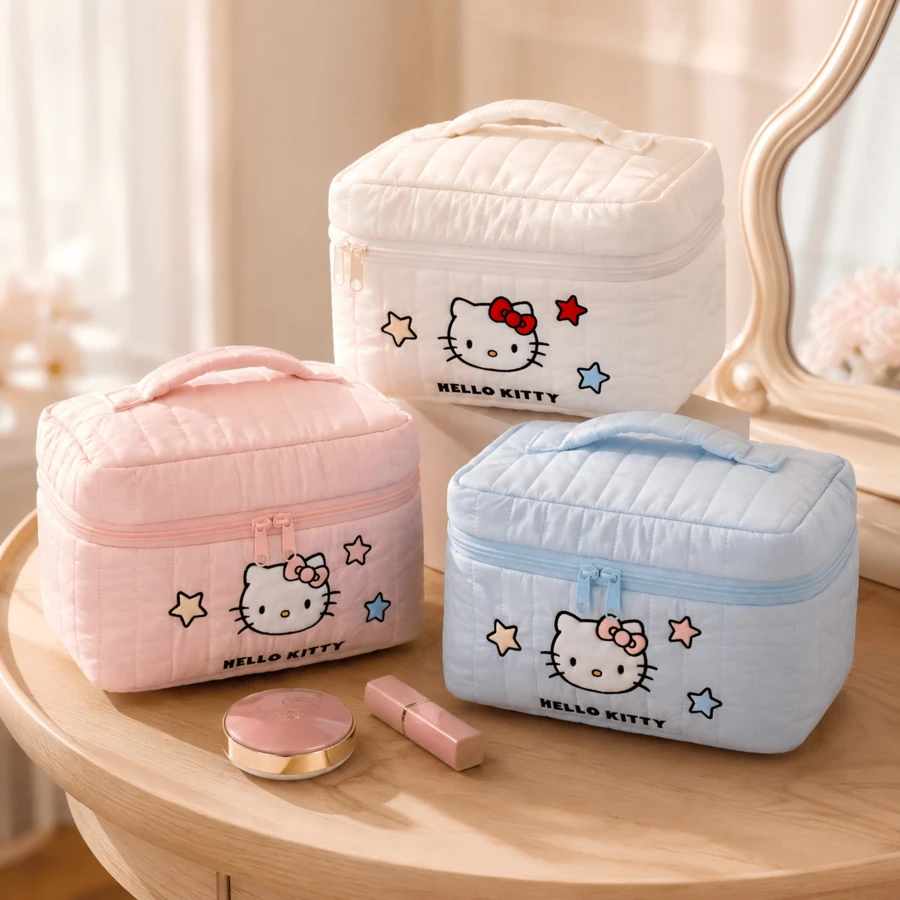 MINISO Sanrio Hello Kitty 絎縫化妝包，可愛大容量化妝收納袋附手把，便攜旅行盥洗用品收納袋，適用日常化妝收納、宿舍、梳妝台、度假、返校禮物 - 彩色 - 查看 1