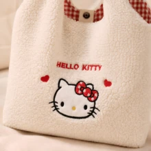 MINISO Sanrio Hello Kitty 毛絨托特包 可愛動漫羊羔絨女款手提包 返校季日常通勤 化妝收納收納袋 好友禮物 - 米色 - 查看 6