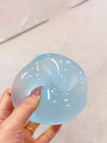Cherry Blossom Pink + Light Sea Blue Color Round Slow Rebound Squeeze Toy, Soft Texture Can Be Freely Squeezed And Kneaded, Transparent Texture Can Also Be Used As A Desktop Decoration, It Is A Stress Relief Tool For Students And Adults To Relieve Anxiety And Relax Their Mood, It Is Also An Ideal Gift For Holidays, Birthdays, Parties And Other Occasions - Multicolor - View 4