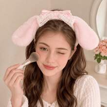 1件 MINISO 可愛粉色垂耳蝴蝶結裝飾髮箍 女款 開學穿搭氛圍 洗臉髮帶 卡哇伊閨蜜 BFF 送禮首選 - 彩色 - 查看 2