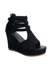 Sandálias Femininas de Verão com Salto Anabela, Fivela, Estilo Romano, Antiderrapante, Cor Preta Sólida, Casual, Praia, Escritório, Combina Bem com Shorts e Saias - Preto - Visão 7