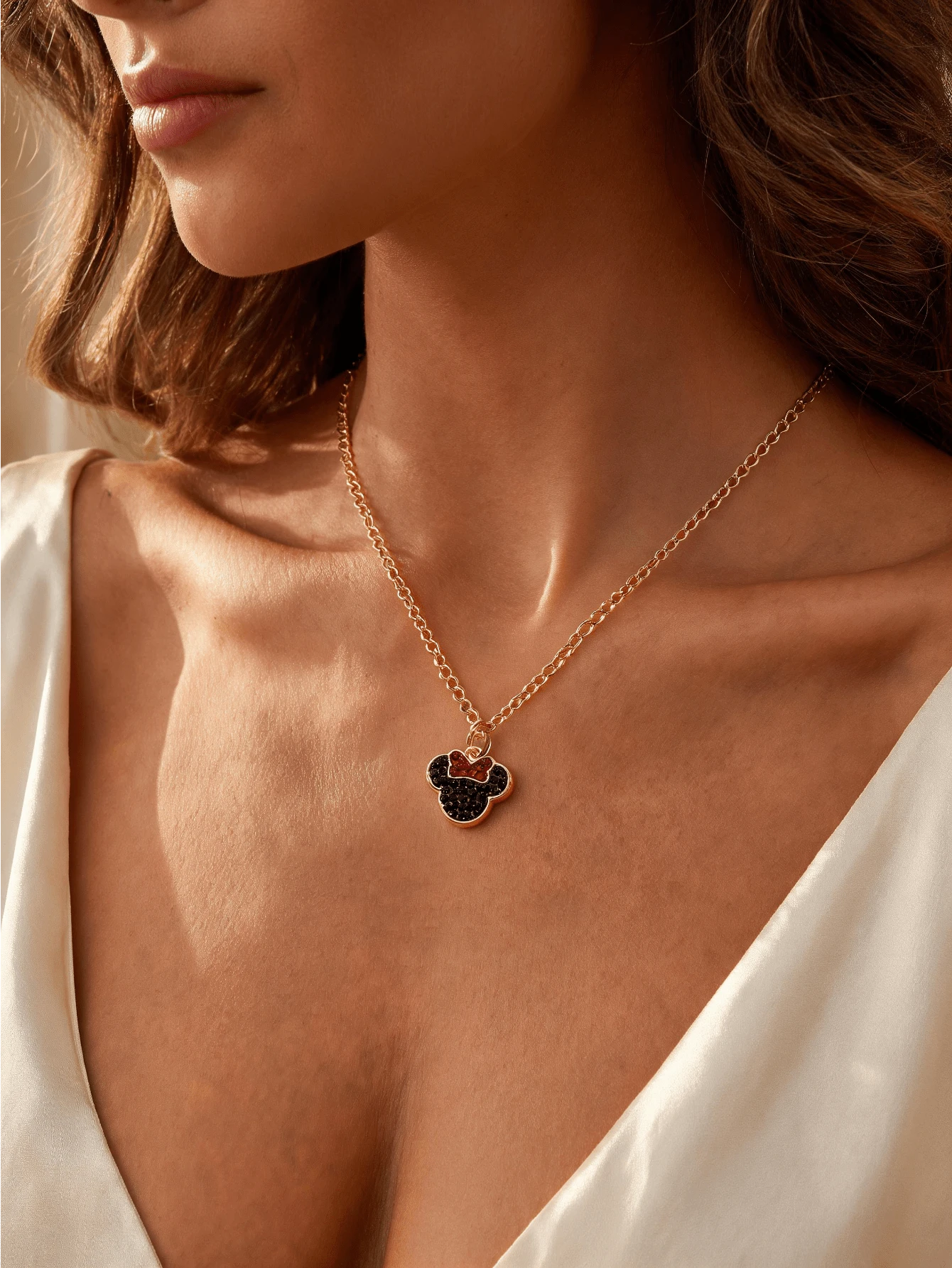 Miniso Disney Minnie Mouse Rhinestone Pendant Necklace 1Pc Gold Or Silver Tone Red Bow Lightweight For Women Daily Gift - XL0753 - View 1