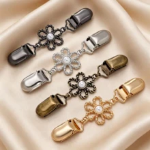 2/3/4Pcs New Vintage Pearl Sweater Clips, Classic Women's Floral Shawl Cardigan Scarf Clips, Waist Fixing Buckle - Multicolor - View 7