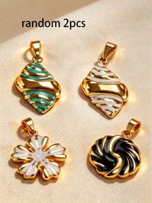 多件式法式風格多彩漩渦琺瑯不鏽鋼吊墜套組 Random2pcs (4件組 - 2款隨機風格組合,3件組 - 1款隨機鍊條)。可用款式:漩渦、菊花、黑金漩渦以及法式海洋主題波浪琺瑯珍珠吊墜。 - 彩色 - 查看 2
