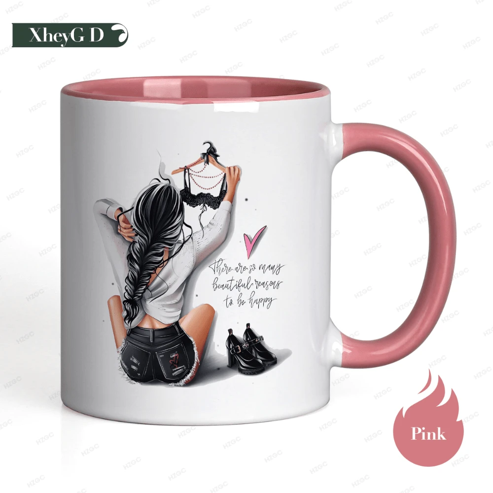 Taza de café de cerámica con estampado de chica a la moda y una hermosa cita para ser feliz. Taza minimalista y estética, ideal como regalo de cumpleaños asequible. - Rosa - Ver 1