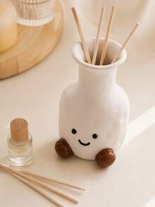 Ins Cute Cream Style 2 Sizes, Hand-Painted Wavy White Resin Vase With Smiling Face & Brown Feet, Dual-Use Reed Diffuser Container & Dried Flower Pot, Bedroom Desk Decor & Cute Birthday Gift - Face Aromatherapy Bottle - View 6