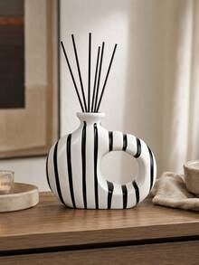 Jarrón de resina con diseño de donut hueco a rayas negras y blancas, estilo nórdico minimalista moderno, diseño asimétrico con agujero redondo hueco, contenedor de doble uso para flores secas y botella difusora de aromaterapia, 2 tamaños, adecuado para decoración de sala de estar y regalo de inauguración de casa - Frasco de aromaterapia a rayas blancas y negras - Ver 8