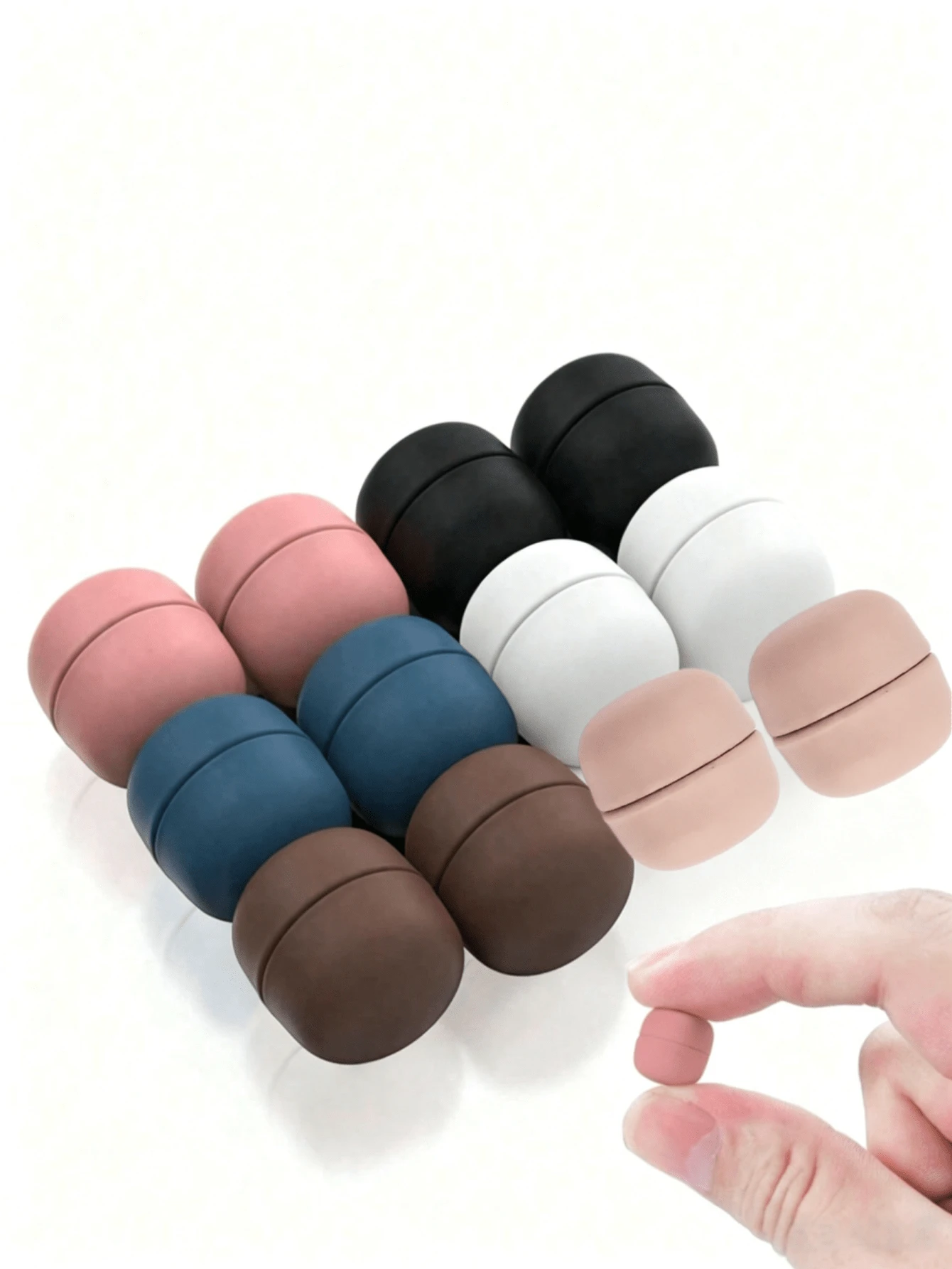 12 Pairs Magnetic Headscarf Clips, Multi-Purpose Women's Magnetic Scarf Buckles, Colorful Round Magnets, Durable Headscarf Accessories, Suitable For