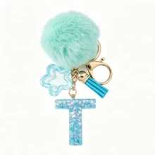 Llavero de letra A-Z con pompones rosa pastel, colgante de bolso y anillo de llaves elegante, accesorio festivo para bolso, regalo imprescindible para el Día de San Valentín/Cumpleaños/Año Nuevo - Turquesa - Ver 18