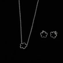 Fashionable Minimalist Stainless Steel Five-Petal Flower Necklace And Stud Earrings Set For Women, Versatile Double-Sided Wearable Jewelry - Multicolor - View 2