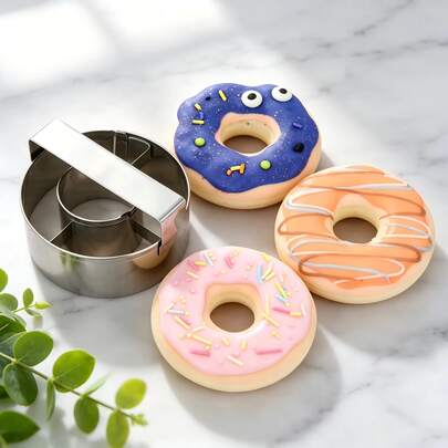 1/2pcs Stainless Steel Donut Cutter, 2.56in/3.54in With Handle Donut Cutting Mold, Professional Baking Tool, Can Make Donuts, Bagels, Cookies, Biscuits, Etc.