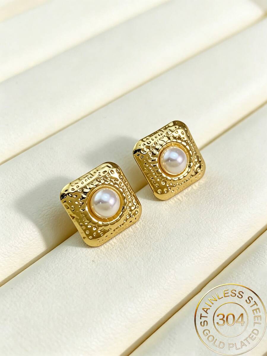Boucles d'oreilles à clous en perles fausses plaquées or pour femmes, boucles d'oreilles en acier inoxydable hypoallergénique, boucles d'oreilles en perles blanches à la mode, peuvent être utilisées comme accessoires de bijoux ou cadeaux, faible allergénicité, convient aux oreilles sensibles. Convient pour les mariages, les fêtes, les bals, les occasions vintage des femmes. - Multicolore - Voir 1